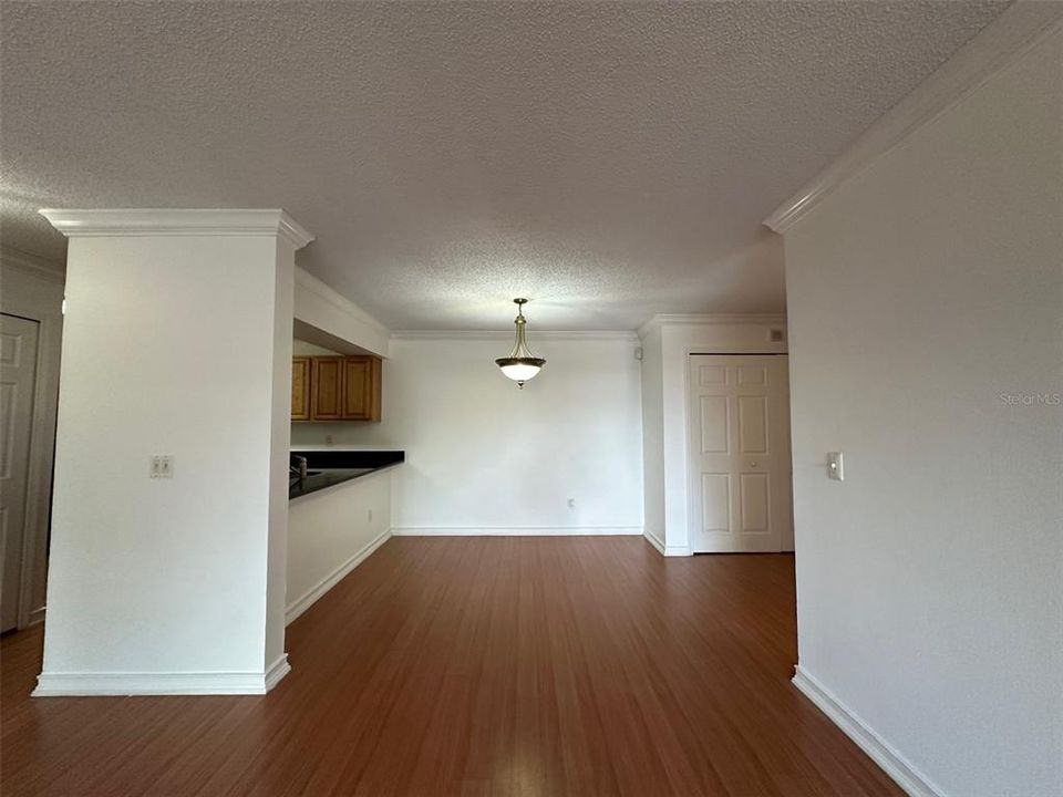 En Venta: $165,500 (2 camas, 2 baños, 1126 Pies cuadrados)