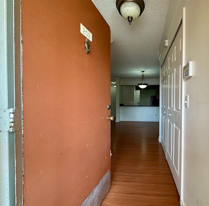 En Venta: $165,500 (2 camas, 2 baños, 1126 Pies cuadrados)