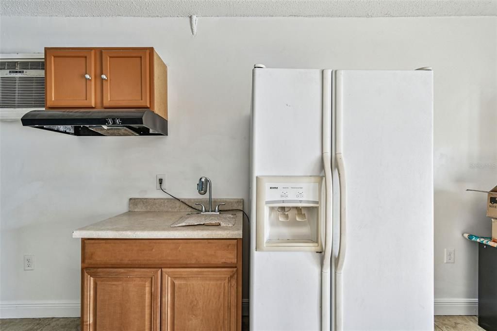 For Sale: $365,000 (3 beds, 3 baths, 1742 Square Feet)