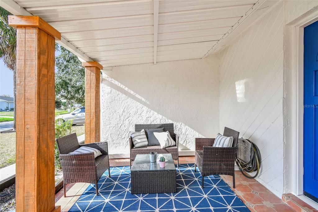 For Sale: $365,000 (3 beds, 3 baths, 1742 Square Feet)