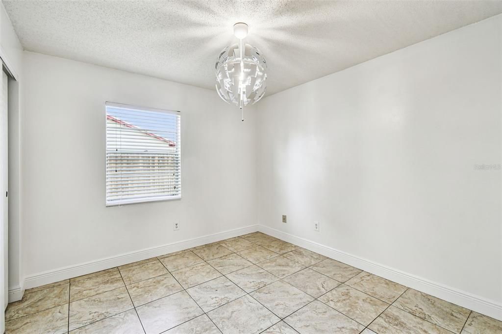 For Sale: $365,000 (3 beds, 3 baths, 1742 Square Feet)