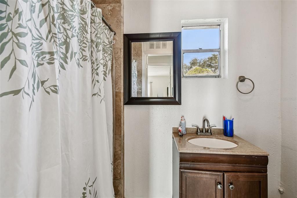 For Sale: $365,000 (3 beds, 3 baths, 1742 Square Feet)