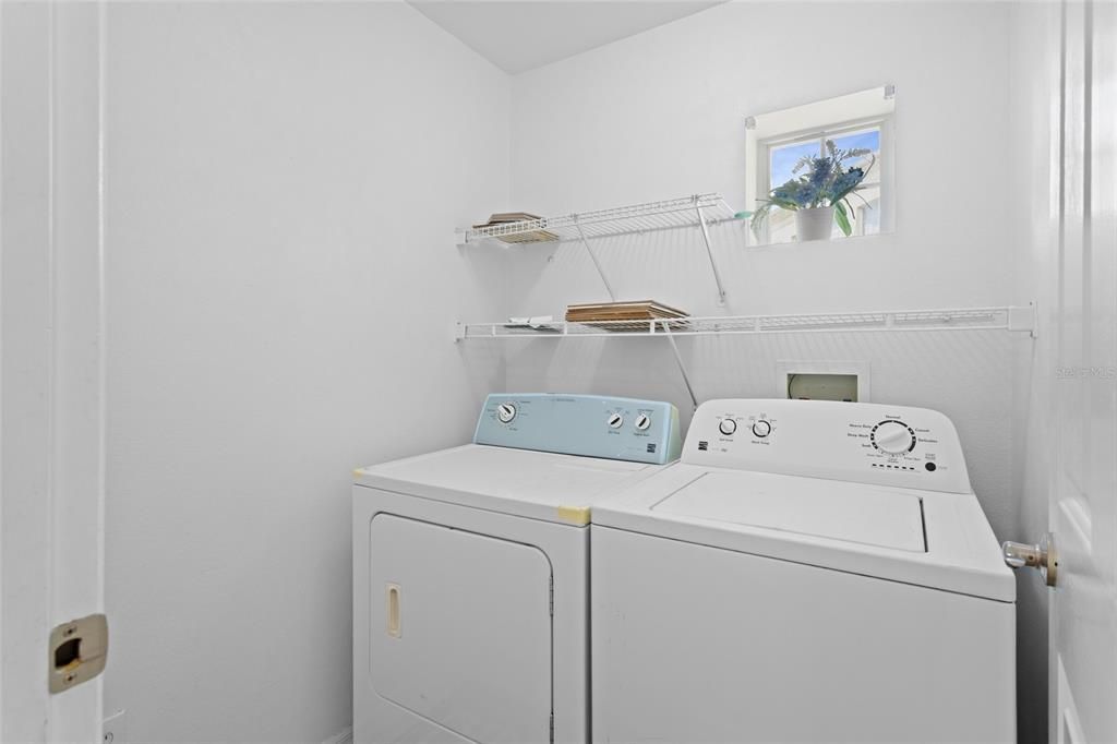 В аренду: $3,600 (4 спален, 2 ванн, 1878 Квадратных фут)