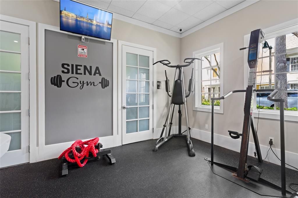 В аренду: $3,600 (4 спален, 2 ванн, 1878 Квадратных фут)