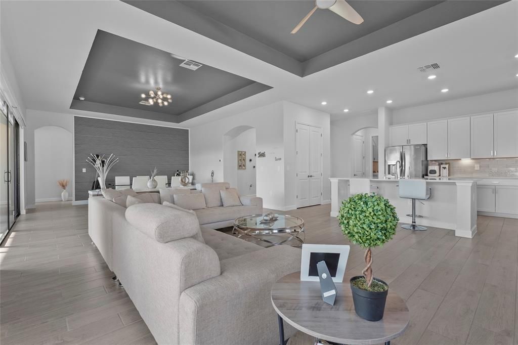 На продажу: $839,000 (3 спален, 3 ванн, 2799 Квадратных фут)