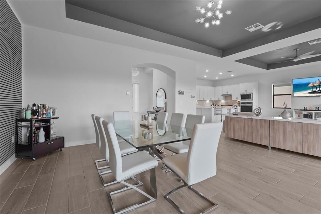 На продажу: $839,000 (3 спален, 3 ванн, 2799 Квадратных фут)