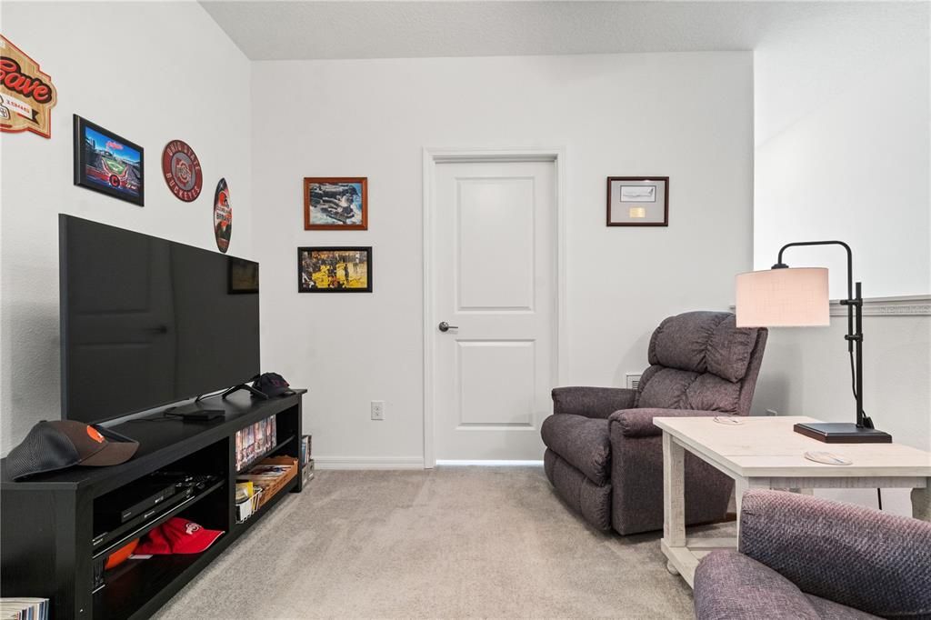 En Venta: $315,000 (3 camas, 2 baños, 1807 Pies cuadrados)