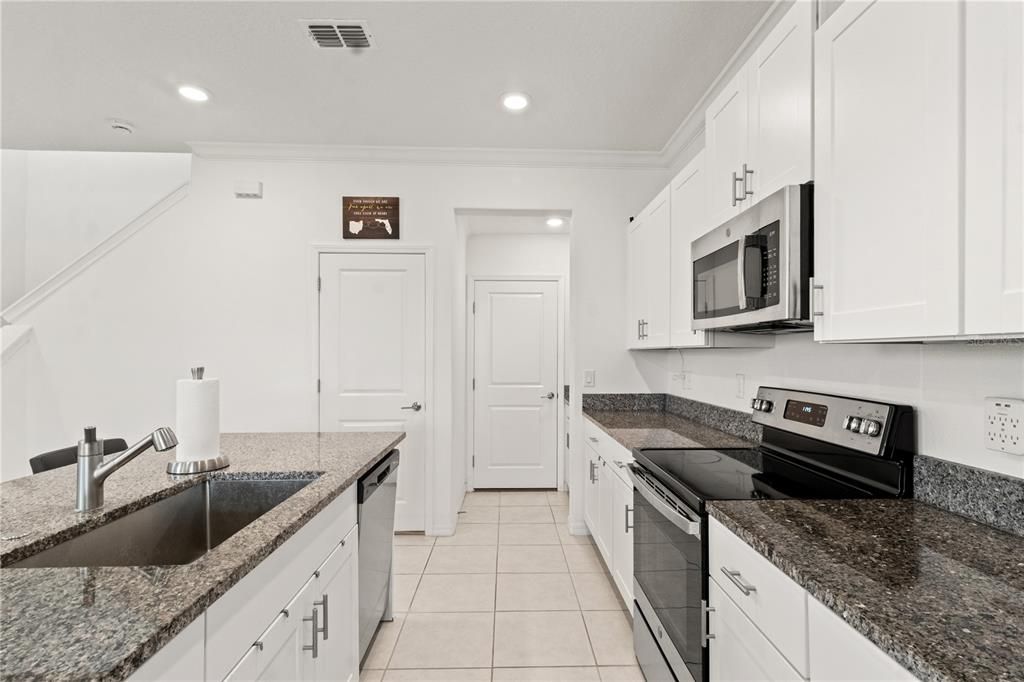 En Venta: $315,000 (3 camas, 2 baños, 1807 Pies cuadrados)