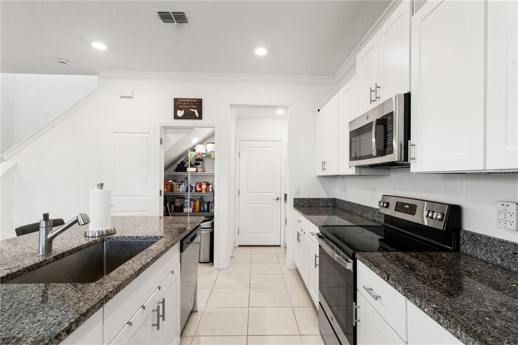 En Venta: $315,000 (3 camas, 2 baños, 1807 Pies cuadrados)