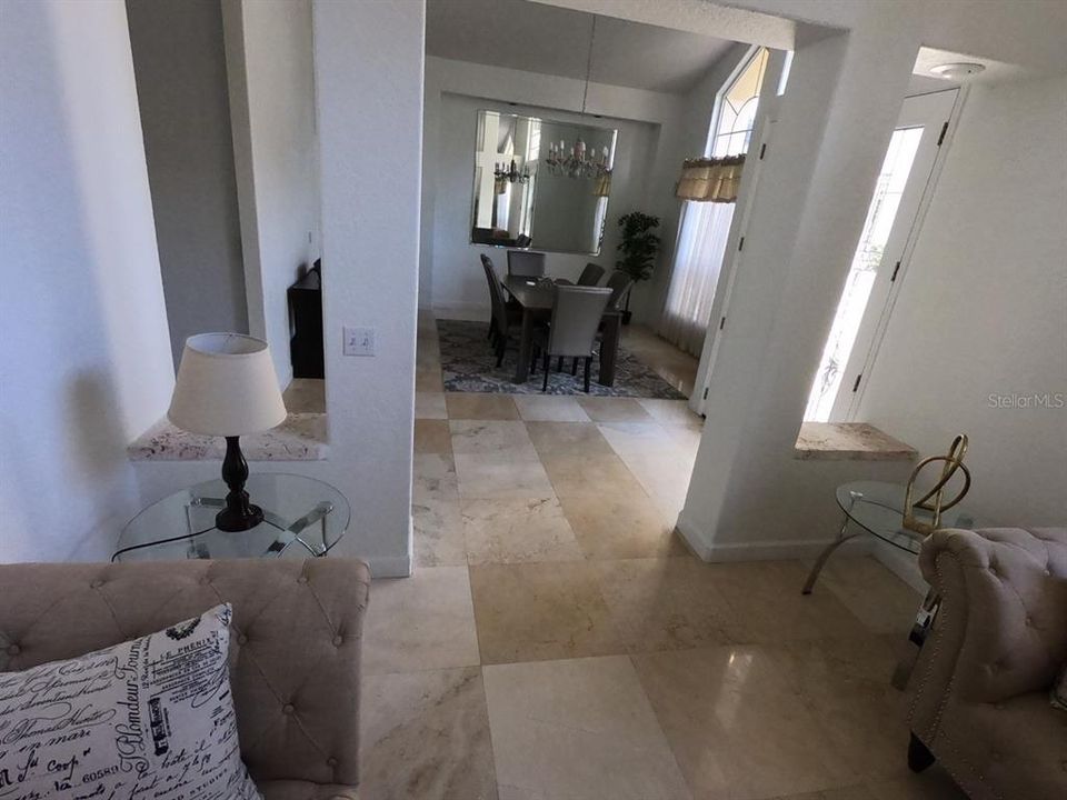 En Renta: $4,250 (4 camas, 3 baños, 2741 Pies cuadrados)