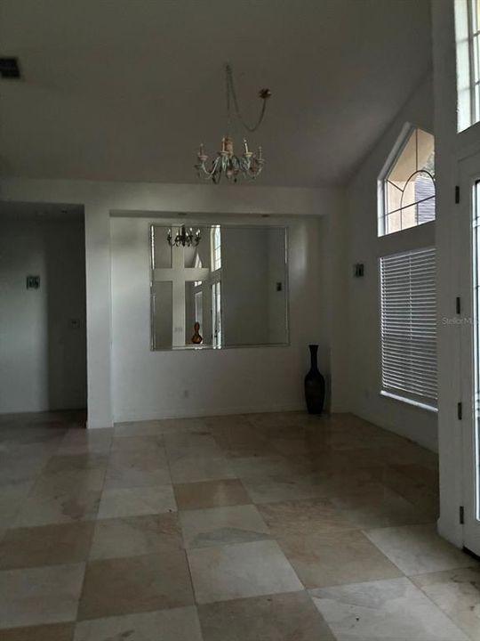 En Renta: $4,250 (4 camas, 3 baños, 2741 Pies cuadrados)