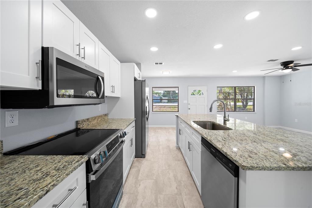 En Renta: $2,250 (3 camas, 2 baños, 1305 Pies cuadrados)