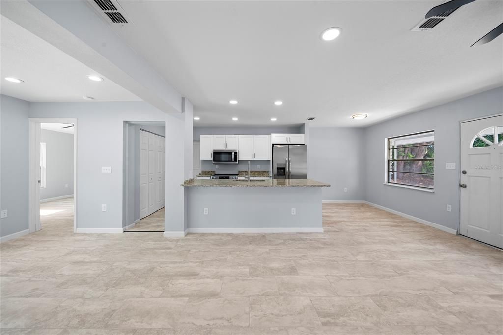 En Renta: $2,250 (3 camas, 2 baños, 1305 Pies cuadrados)