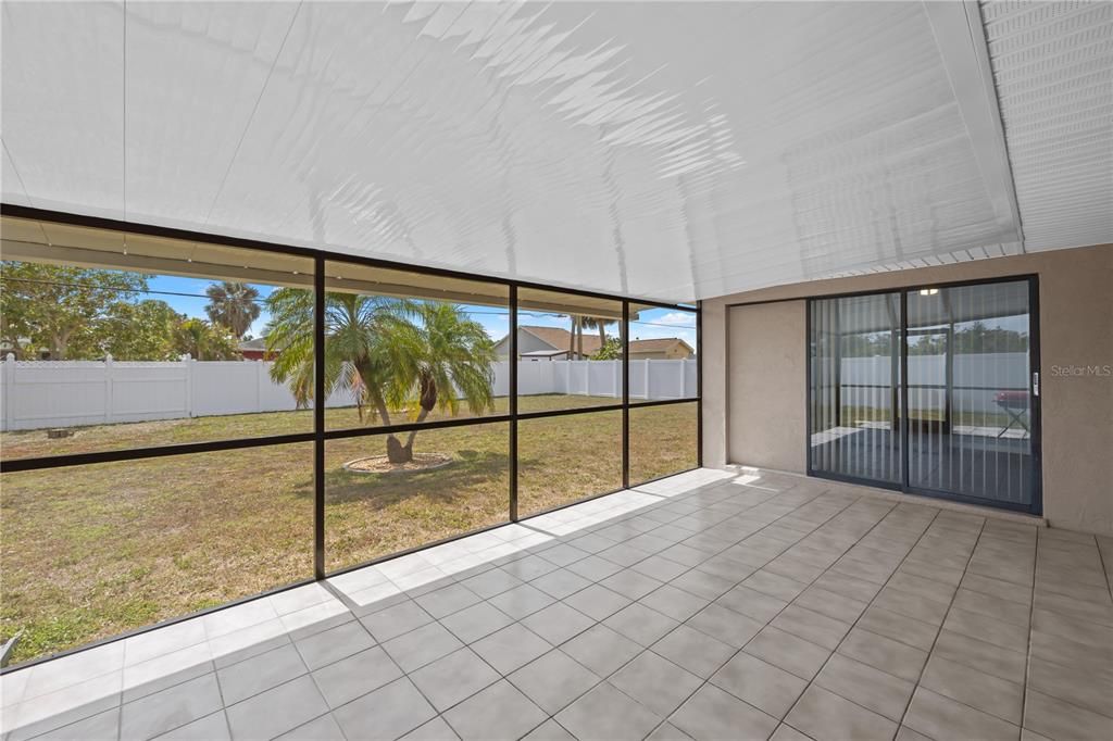 В аренду: $1,800 (2 спален, 2 ванн, 1348 Квадратных фут)