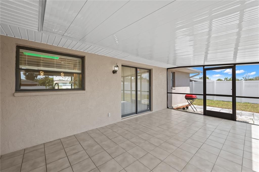 В аренду: $1,800 (2 спален, 2 ванн, 1348 Квадратных фут)