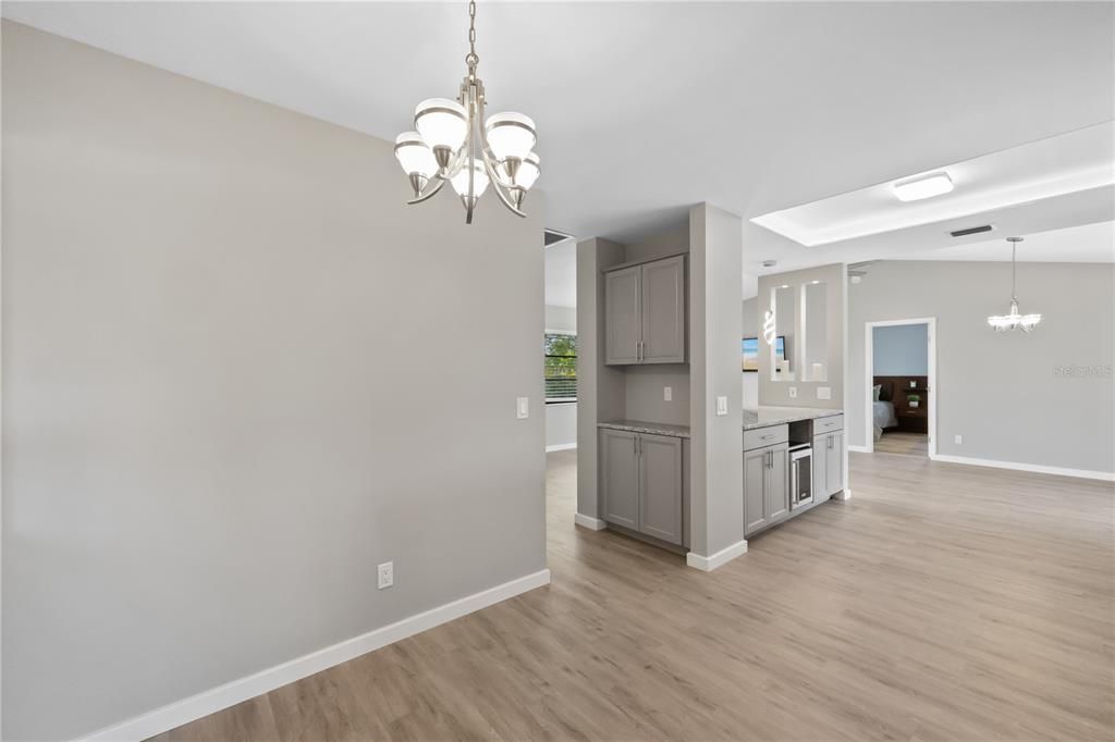 В аренду: $1,800 (2 спален, 2 ванн, 1348 Квадратных фут)