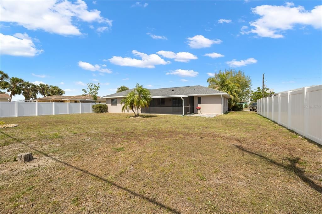 В аренду: $1,800 (2 спален, 2 ванн, 1348 Квадратных фут)