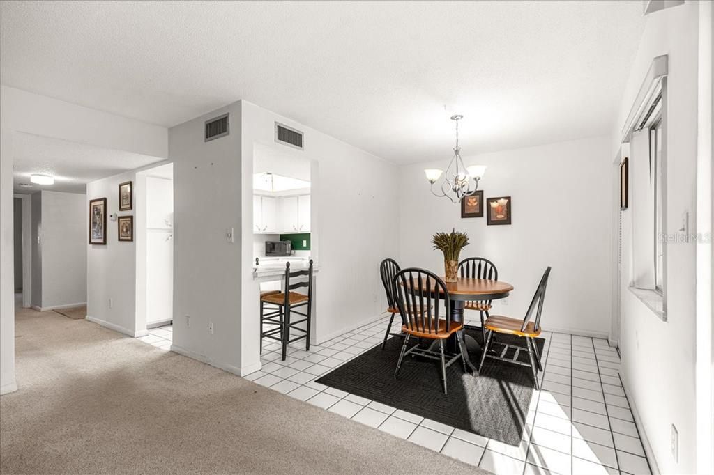 For Sale: $138,000 (2 beds, 2 baths, 1072 Square Feet)