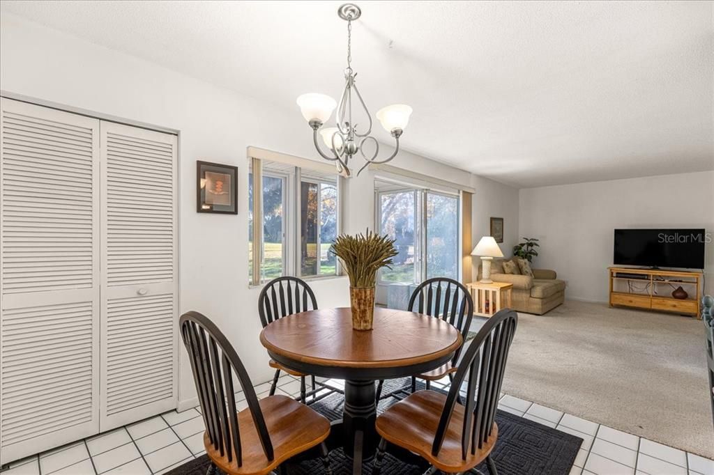 For Sale: $138,000 (2 beds, 2 baths, 1072 Square Feet)