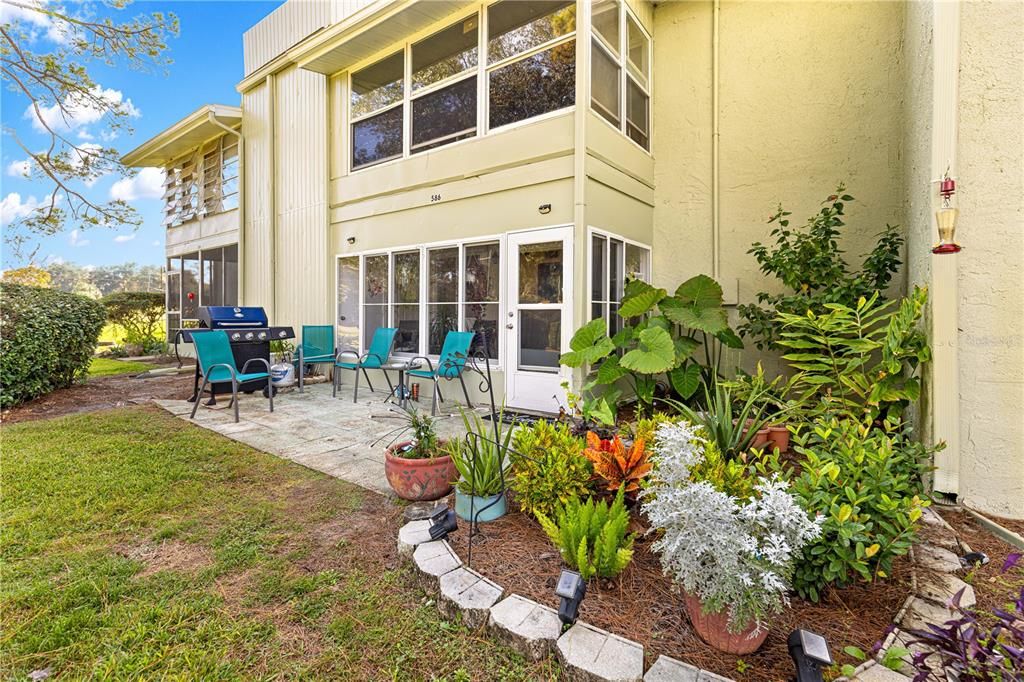 For Sale: $138,000 (2 beds, 2 baths, 1072 Square Feet)