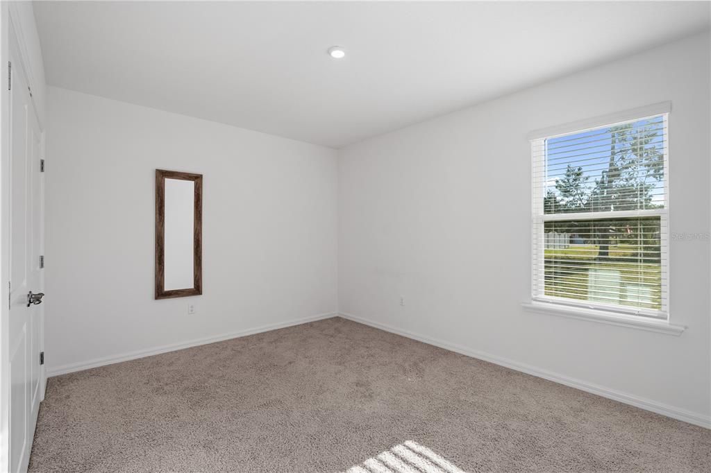 待售: $359,900 (4 贝兹, 2 浴室, 2052 平方英尺)