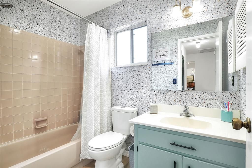 En Venta: $249,900 (3 camas, 2 baños, 1212 Pies cuadrados)