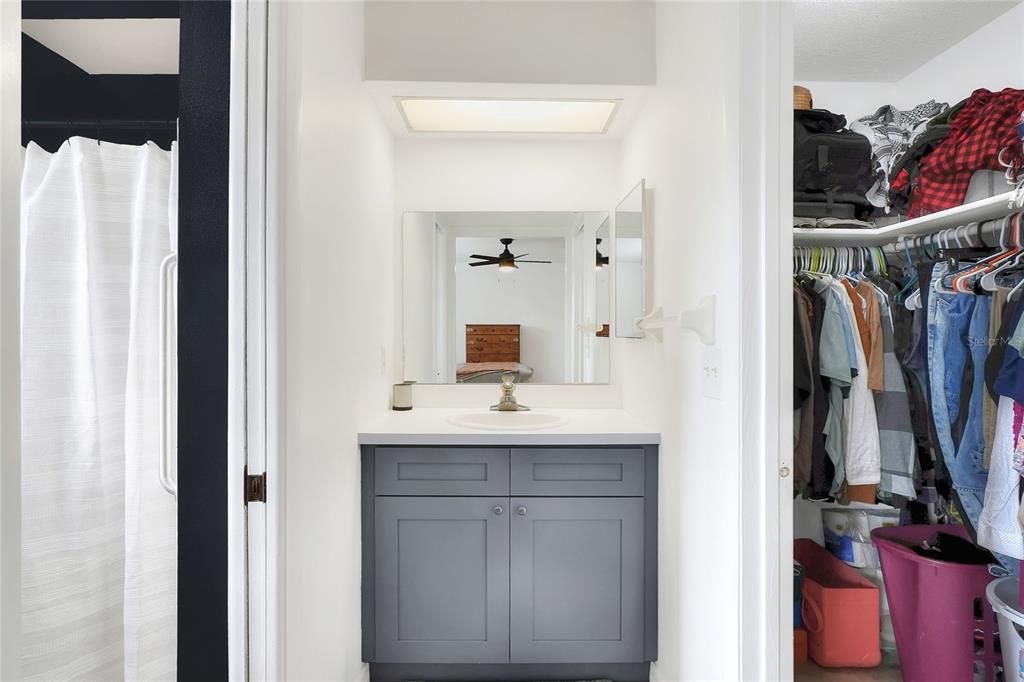 En Venta: $249,900 (3 camas, 2 baños, 1212 Pies cuadrados)