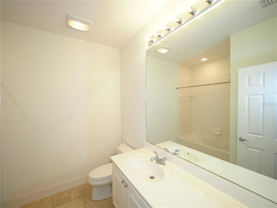 В аренду: $2,100 (3 спален, 2 ванн, 1652 Квадратных фут)