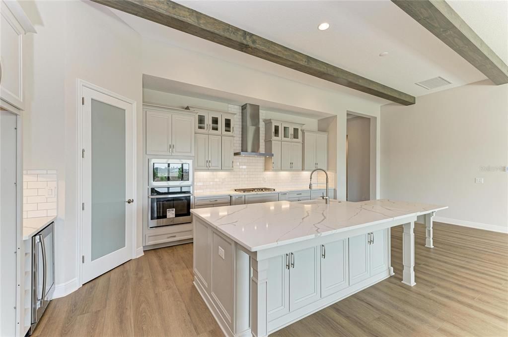 待售: $1,199,990 (5 贝兹, 4 浴室, 4602 平方英尺)