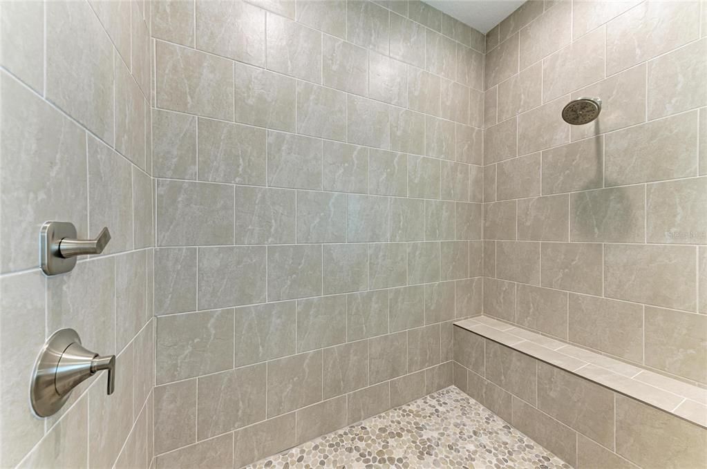 待售: $1,199,990 (5 贝兹, 4 浴室, 4602 平方英尺)