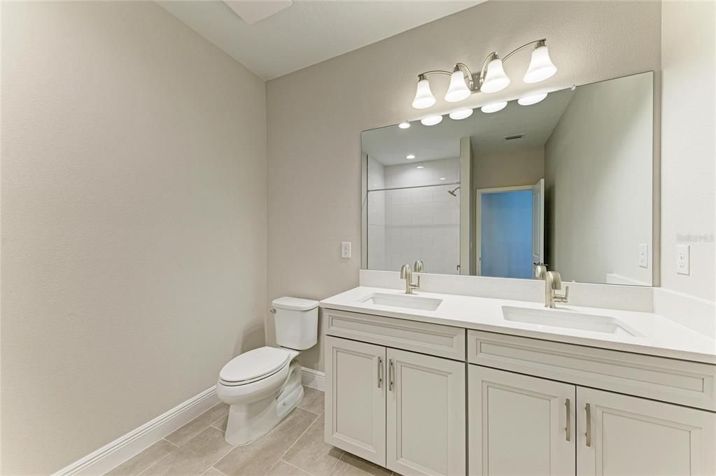 待售: $1,199,990 (5 贝兹, 4 浴室, 4602 平方英尺)