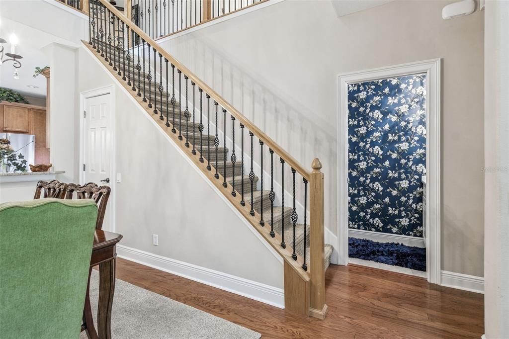 For Sale: $499,900 (3 beds, 3 baths, 2215 Square Feet)