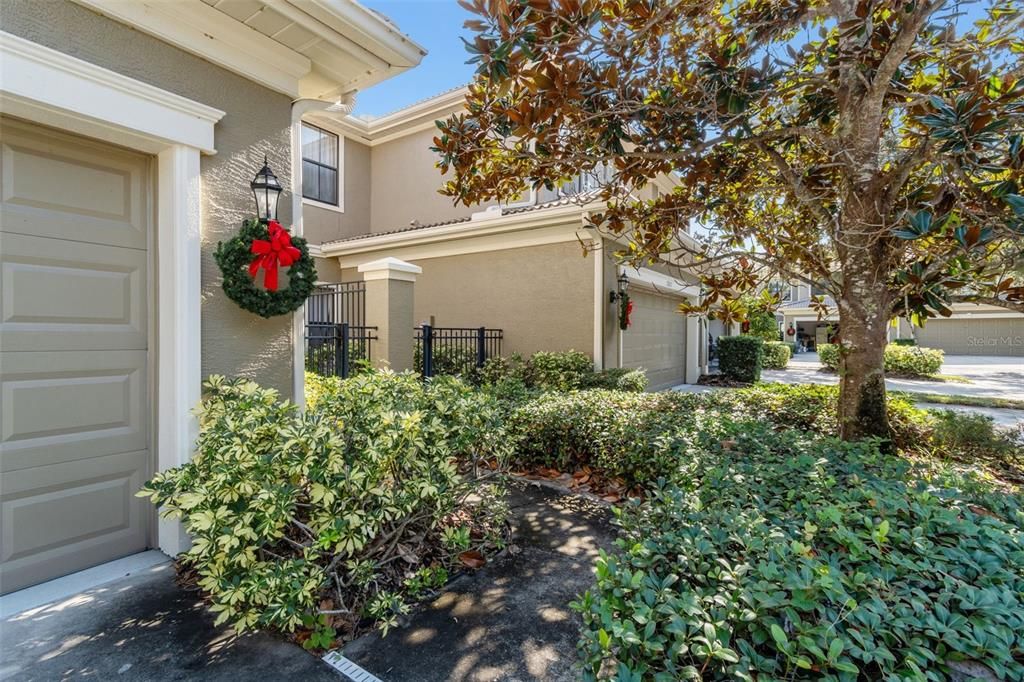 For Sale: $499,900 (3 beds, 3 baths, 2215 Square Feet)