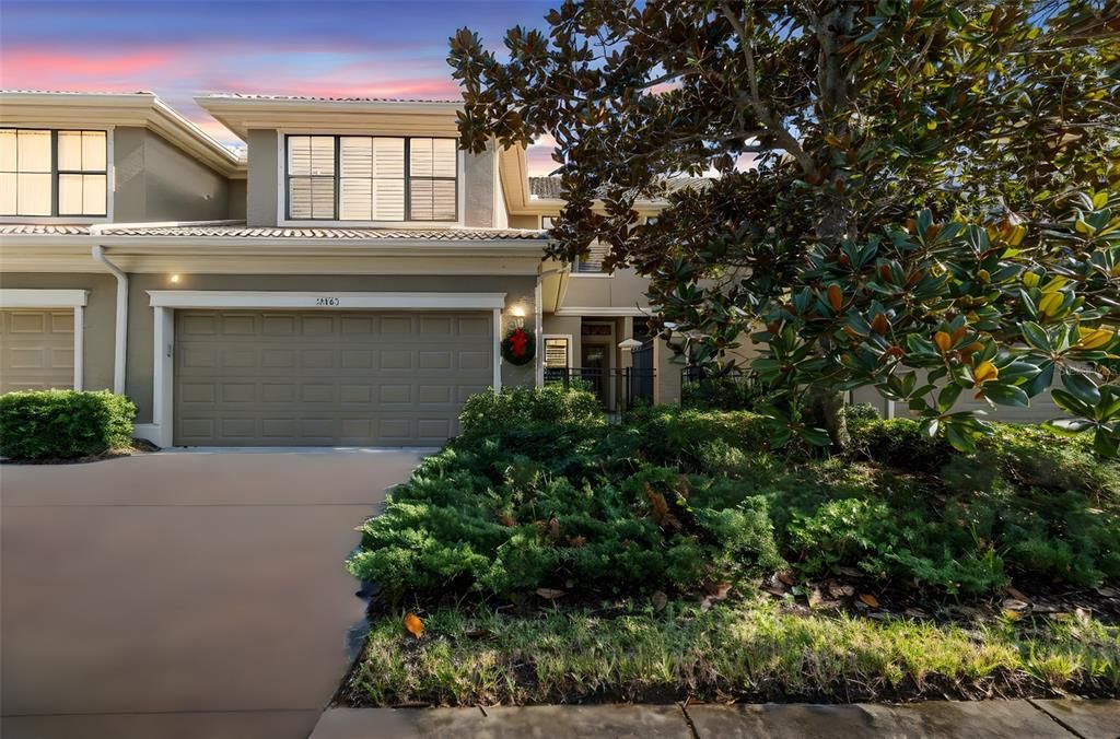 For Sale: $499,900 (3 beds, 3 baths, 2215 Square Feet)