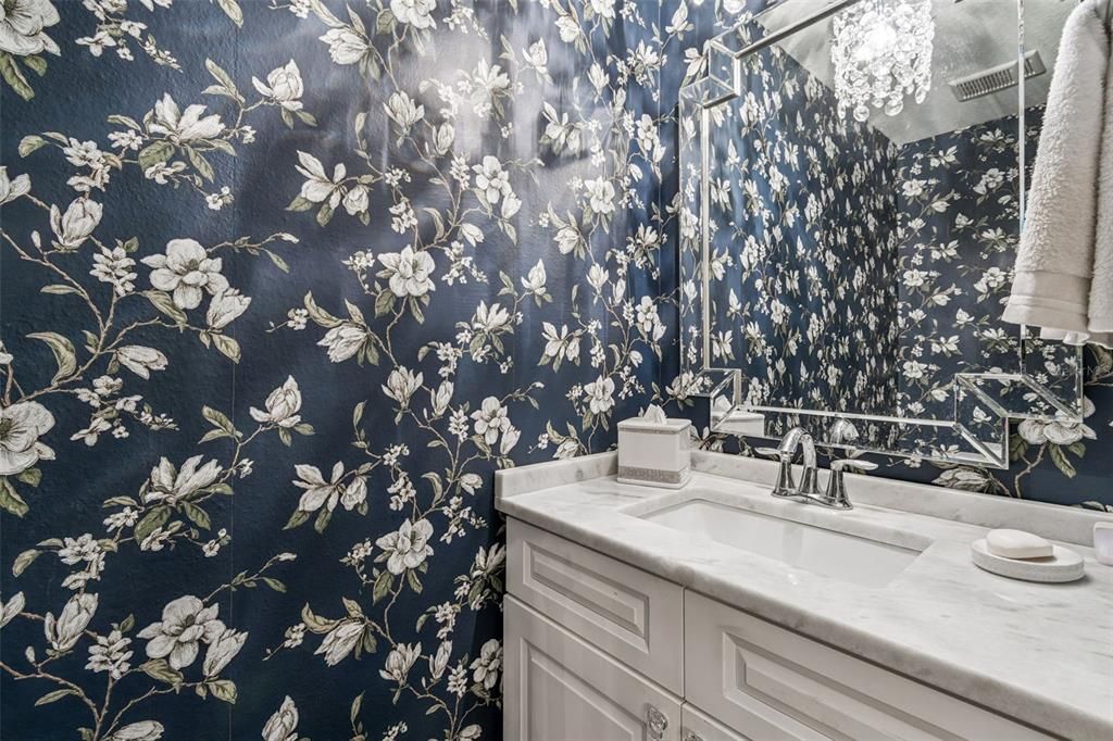 For Sale: $499,900 (3 beds, 3 baths, 2215 Square Feet)