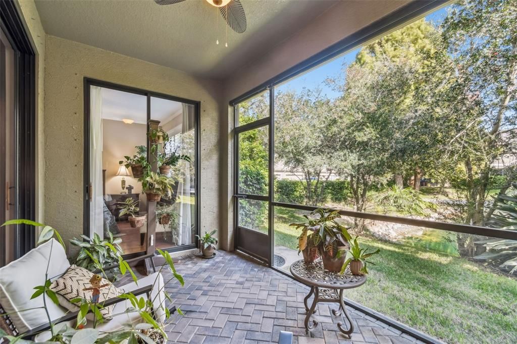 For Sale: $499,900 (3 beds, 3 baths, 2215 Square Feet)