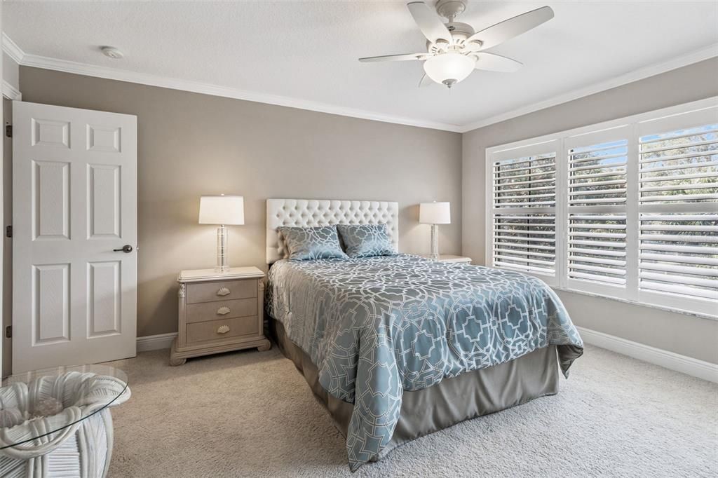 For Sale: $499,900 (3 beds, 3 baths, 2215 Square Feet)