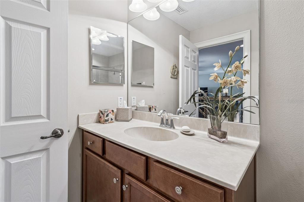 For Sale: $499,900 (3 beds, 3 baths, 2215 Square Feet)