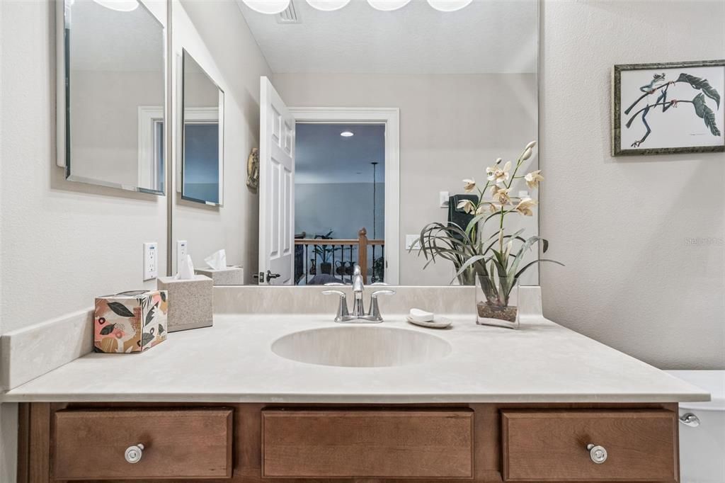 For Sale: $499,900 (3 beds, 3 baths, 2215 Square Feet)