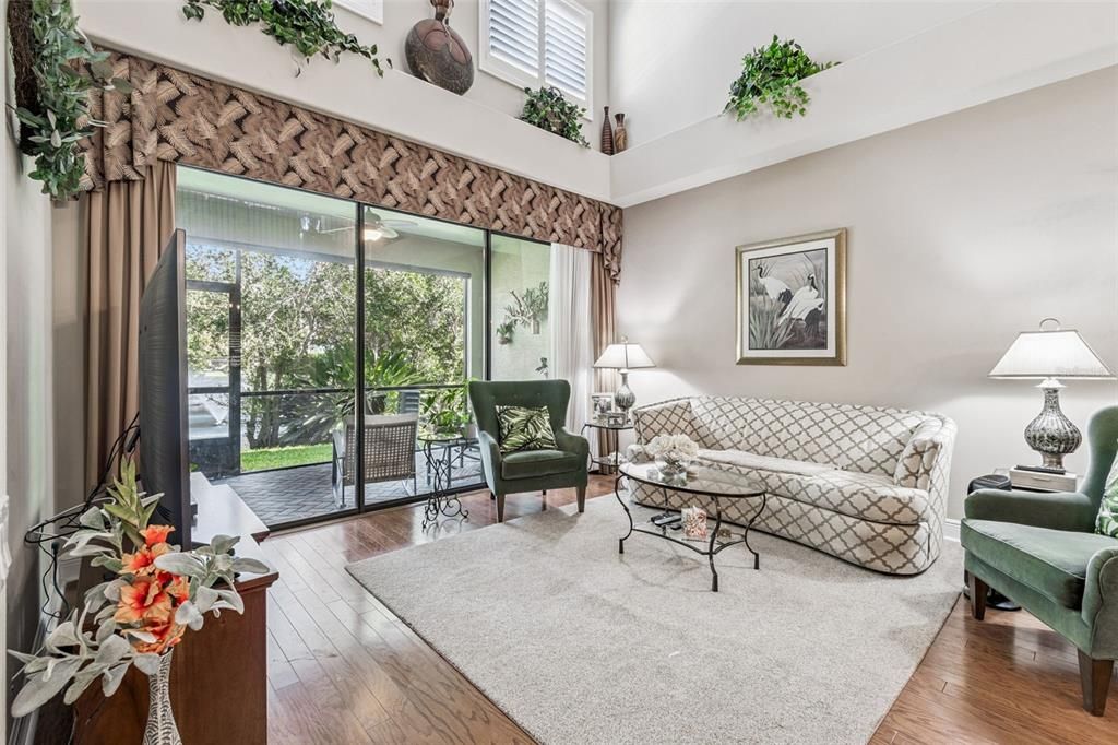 For Sale: $499,900 (3 beds, 3 baths, 2215 Square Feet)