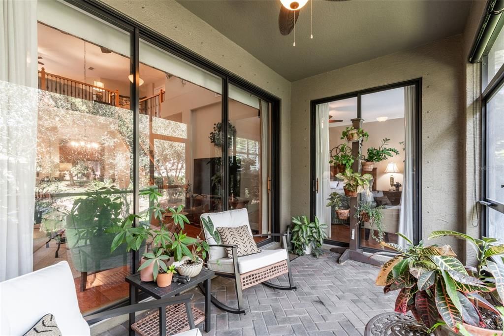 For Sale: $499,900 (3 beds, 3 baths, 2215 Square Feet)