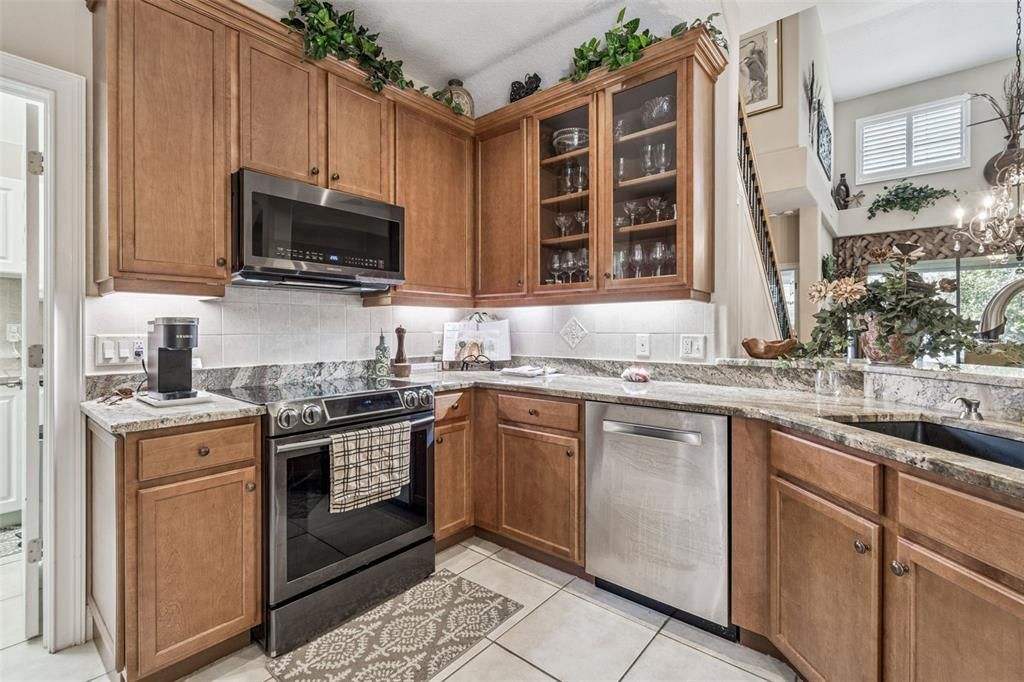 For Sale: $499,900 (3 beds, 3 baths, 2215 Square Feet)