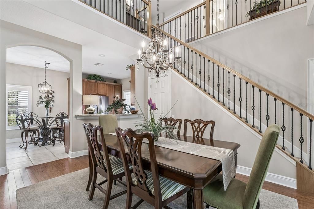 For Sale: $499,900 (3 beds, 3 baths, 2215 Square Feet)