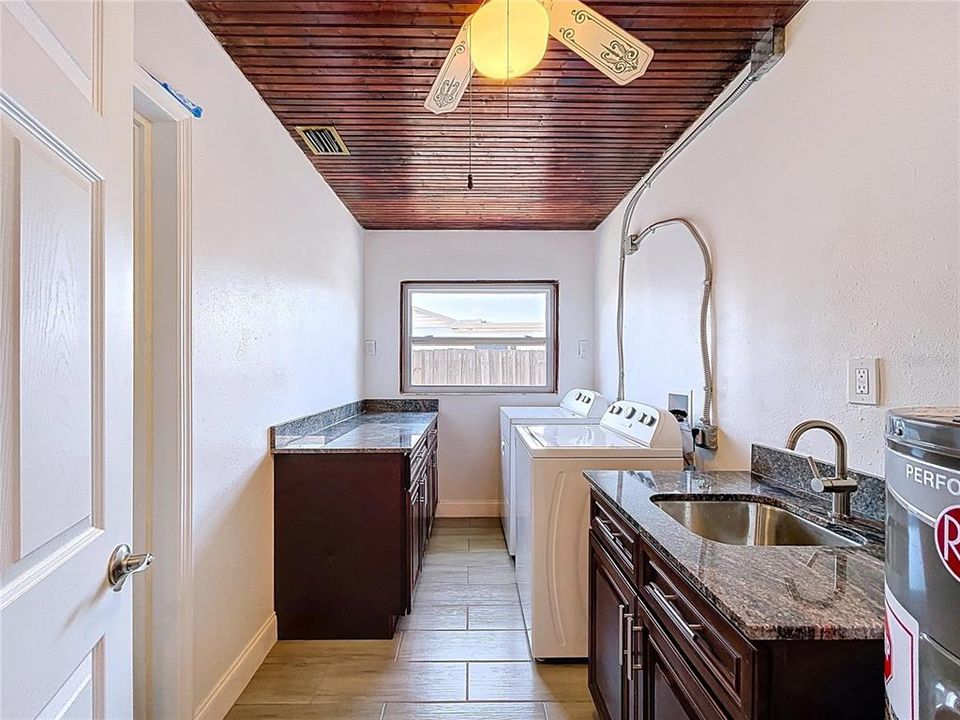 В аренду: $2,500 (3 спален, 2 ванн, 1161 Квадратных фут)