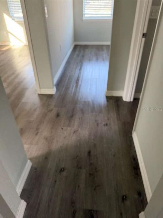 For Sale: $249,000 (2 beds, 1 baths, 750 Square Feet)