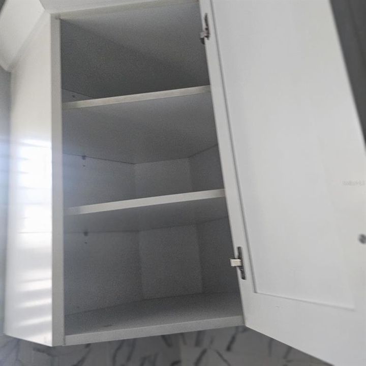 For Sale: $249,000 (2 beds, 1 baths, 750 Square Feet)