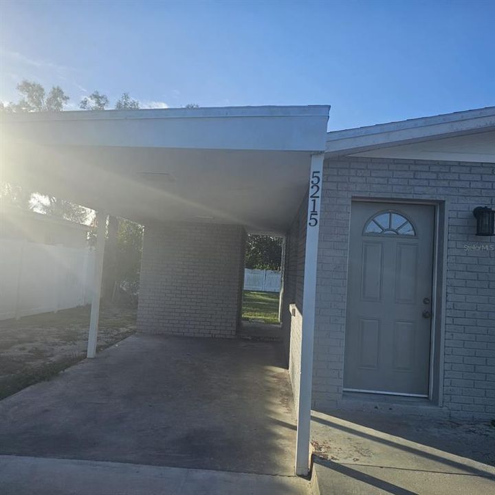 For Sale: $249,000 (2 beds, 1 baths, 750 Square Feet)