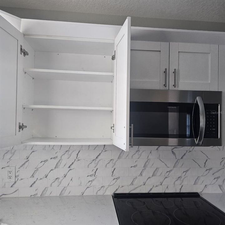 For Sale: $249,000 (2 beds, 1 baths, 750 Square Feet)