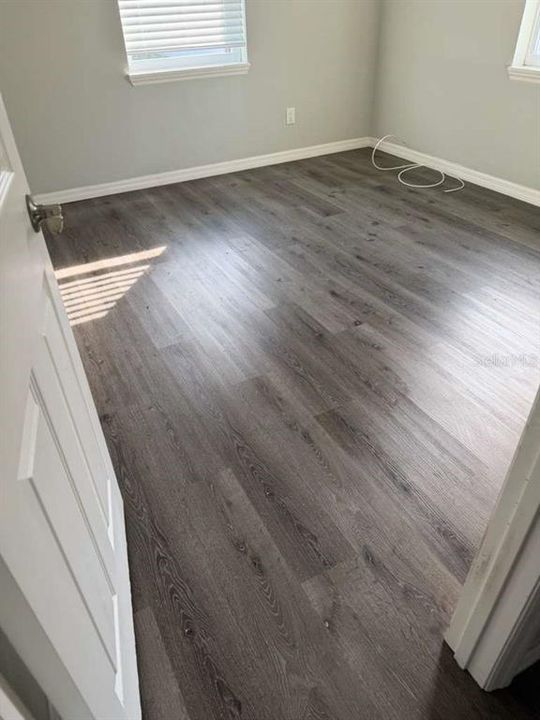 For Sale: $249,000 (2 beds, 1 baths, 750 Square Feet)