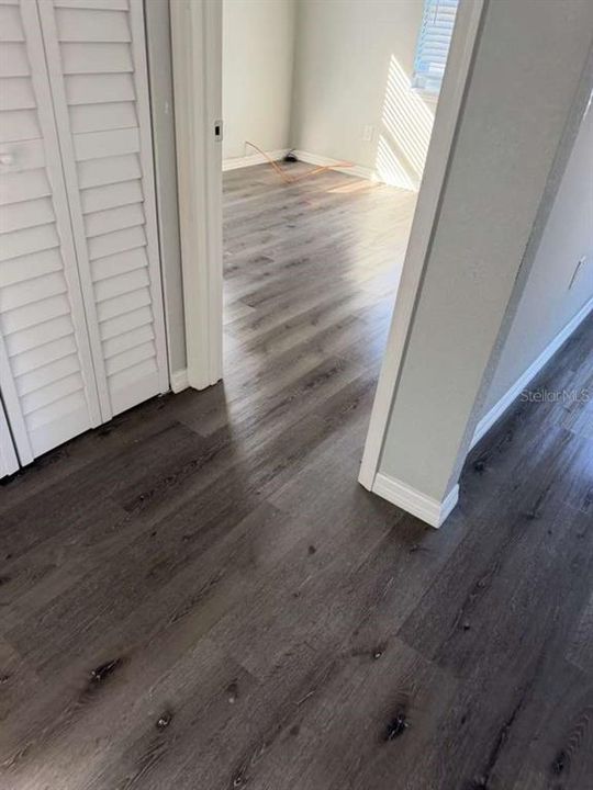 For Sale: $249,000 (2 beds, 1 baths, 750 Square Feet)